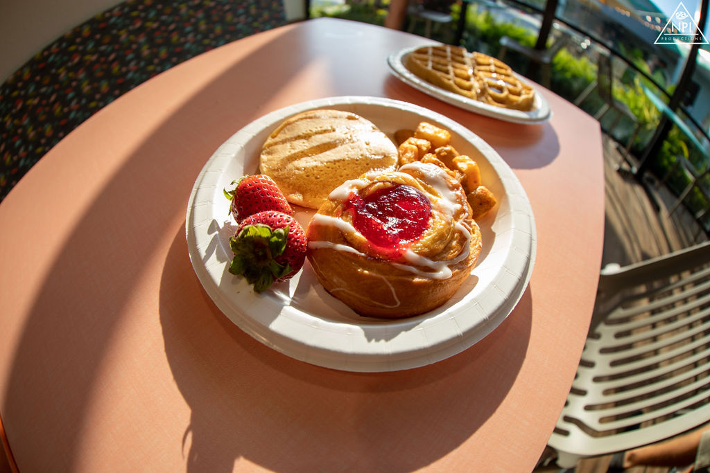 Breakfast at Beachside